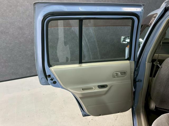 ラシーン ｆｔ　タイプＩＩ　車検８年１０月　４ＷＤ　オートギヤシフト　カセットデッキ　ＡＢＳ　ＳＲＳエアバッグ　パワステ　パワーウィンドウ　４ＡＴ（52枚目）