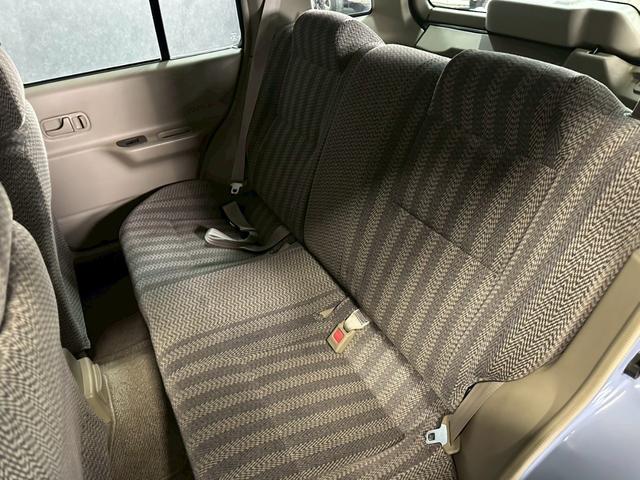 ラシーン ｆｔ　タイプＩＩ　車検８年１０月　４ＷＤ　オートギヤシフト　カセットデッキ　ＡＢＳ　ＳＲＳエアバッグ　パワステ　パワーウィンドウ　４ＡＴ（57枚目）