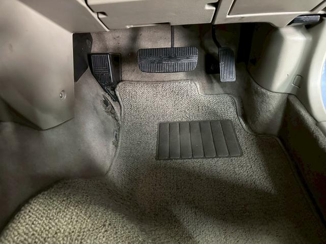 ラシーン ｆｔ　タイプＩＩ　車検８年１０月　４ＷＤ　オートギヤシフト　カセットデッキ　ＡＢＳ　ＳＲＳエアバッグ　パワステ　パワーウィンドウ　４ＡＴ（60枚目）