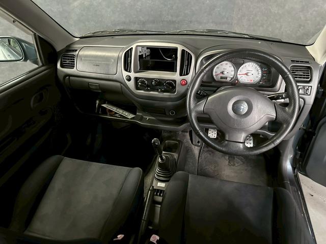 Ｋｅｉワークス ベースグレード　車検９年１月　ターボ　５ＭＴ　マニュアルギヤシフト　キーレス　社外サスペンション　柿本マフラー　ＡＢＳ　ＳＲＳエアバッグ　レカロシート　パワステ　パワーウィンドウ　アルミホイール　ルーフキャリア（9枚目）