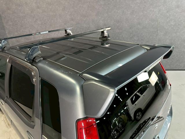 Ｋｅｉワークス ベースグレード　車検９年１月　ターボ　５ＭＴ　マニュアルギヤシフト　キーレス　社外サスペンション　柿本マフラー　ＡＢＳ　ＳＲＳエアバッグ　レカロシート　パワステ　パワーウィンドウ　アルミホイール　ルーフキャリア（16枚目）