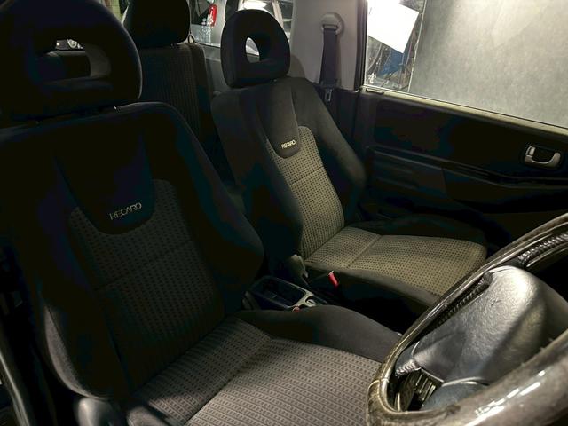 パジェロミニ ＶＲ－Ｓ　車検９年２月　ターボ　４ＷＤ　オートギヤシフト　キーレス　スペアーキー　ナビ　ＡＢＳ　ＳＲＳエアバッグ　レカロシート　ヘッドライトレベライザー　パワステ　パワーウィンドウ　フォグランプ　アルミホイール（8枚目）