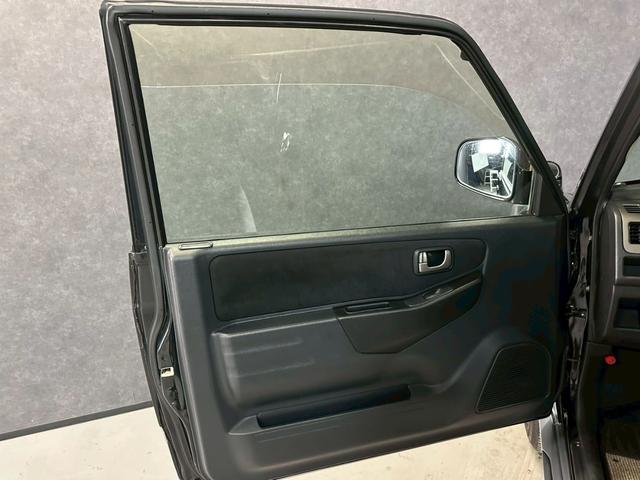 パジェロミニ ＶＲ－Ｓ　車検９年２月　ターボ　４ＷＤ　オートギヤシフト　キーレス　スペアーキー　ナビ　ＡＢＳ　ＳＲＳエアバッグ　レカロシート　ヘッドライトレベライザー　パワステ　パワーウィンドウ　フォグランプ　アルミホイール（15枚目）