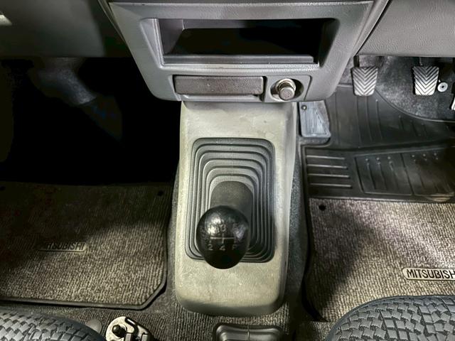 パジェロミニ V 車検9年11月 ターボ 4WD 5MT マニュアルギヤシフト カセットデッキ タイミングベルト交換済み ABS SRSエアバッグ フォグランプ パワステ パワーウィンドウ アルミホイール(23枚目)