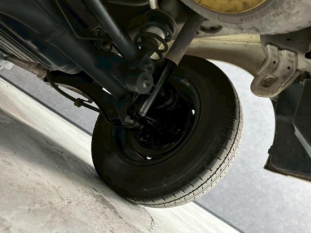 エブリイ ＰＣ　車検９年１１月　４ＷＤ　オートギヤシフト　キーレス　ナビ　ＡＢＳ　ＳＲＳエアバッグ　ヘッドライトレベライザー　パワステ　パワーウィンドウ　ルーフキャリア　３ＡＴ（31枚目）