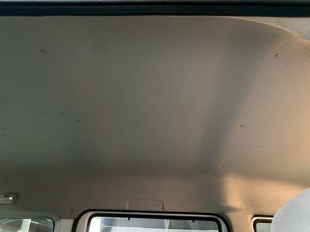 エブリイ ＰＣ　車検９年１１月　４ＷＤ　オートギヤシフト　キーレス　ナビ　ＡＢＳ　ＳＲＳエアバッグ　ヘッドライトレベライザー　パワステ　パワーウィンドウ　ルーフキャリア　３ＡＴ（60枚目）