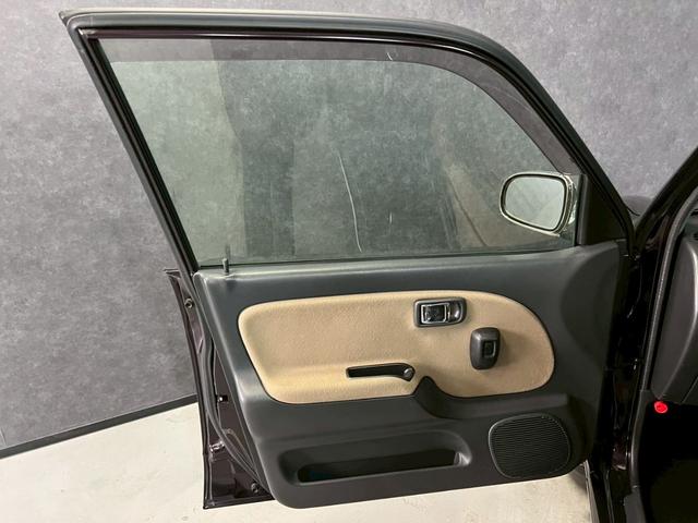 ミラジーノ ジーノリミテッド 車検9年11月 オートギヤシフト キーレス CD ABS SRSエアバッグパワステ パワーウィンドウ アルミホイール 2WD 4AT(16枚目)