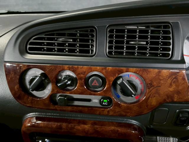 ミラジーノ ジーノリミテッド 車検9年11月 オートギヤシフト キーレス CD ABS SRSエアバッグパワステ パワーウィンドウ アルミホイール 2WD 4AT(30枚目)