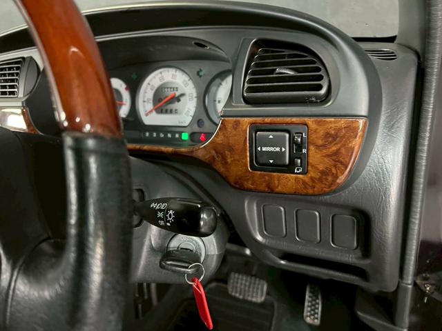 ミラジーノ ジーノリミテッド 車検9年11月 オートギヤシフト キーレス CD ABS SRSエアバッグパワステ パワーウィンドウ アルミホイール 2WD 4AT(52枚目)