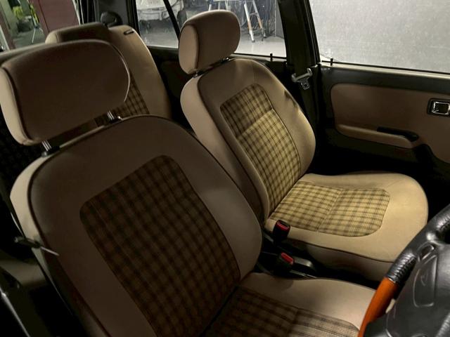 ミラジーノ ジーノリミテッド 車検9年11月 オートギヤシフト キーレス CD ABS SRSエアバッグパワステ パワーウィンドウ アルミホイール 2WD 4AT(60枚目)