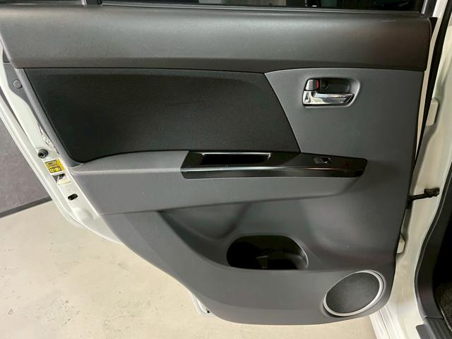 ワゴンRスティングレー リミテッド 車検8年8月 オートギヤシフト スマートキー ナビ ABS SRSエアバッグ イルミネーション パワステ パワーウィンドウ アルミホイール フォグランプ 2WD CVT(12枚目)