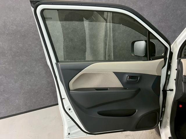 ワゴンR FX 車検9年11月 4WD オートギヤシフト キーレス キー2本 CD ABS SRSエアバッグ ヘッドライトレベライザー パワステ パワーウィンドウ シートヒーター アイドリングストップ CVT(7枚目)