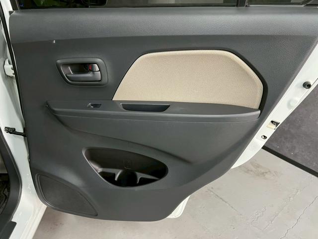 ワゴンR FX 車検9年11月 4WD オートギヤシフト キーレス キー2本 CD ABS SRSエアバッグ ヘッドライトレベライザー パワステ パワーウィンドウ シートヒーター アイドリングストップ CVT(14枚目)