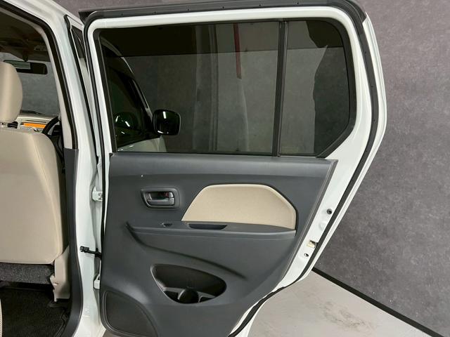 ワゴンR FX 車検9年11月 4WD オートギヤシフト キーレス キー2本 CD ABS SRSエアバッグ ヘッドライトレベライザー パワステ パワーウィンドウ シートヒーター アイドリングストップ CVT(32枚目)