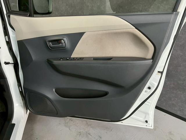 ワゴンR FX 車検9年11月 4WD オートギヤシフト キーレス キー2本 CD ABS SRSエアバッグ ヘッドライトレベライザー パワステ パワーウィンドウ シートヒーター アイドリングストップ CVT(49枚目)