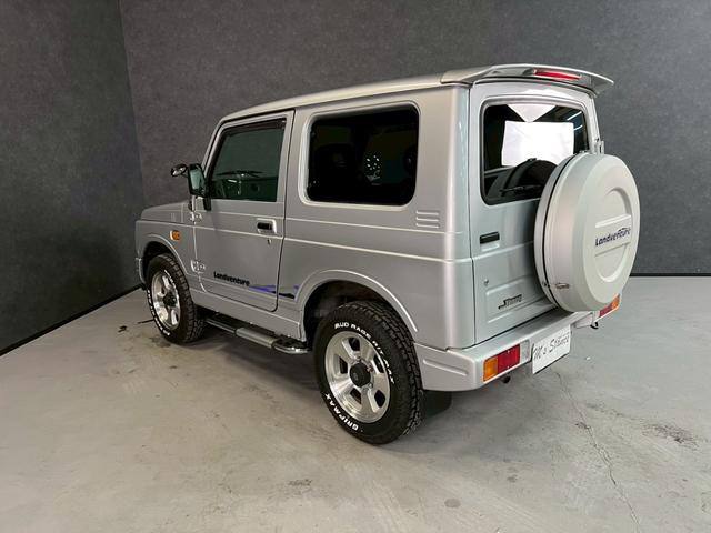 ジムニー ランドベンチャー 車検9年8月 ターボ 4WD 5MT マニュアルギヤシフト キーレス キー2本 カセット アルミホイール フォグランプ(22枚目)