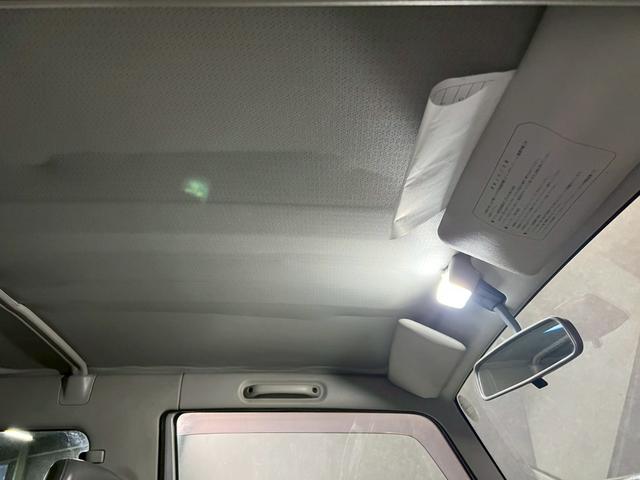 ジムニー ランドベンチャー 車検9年8月 ターボ 4WD 5MT マニュアルギヤシフト キーレス キー2本 カセット アルミホイール フォグランプ(56枚目)