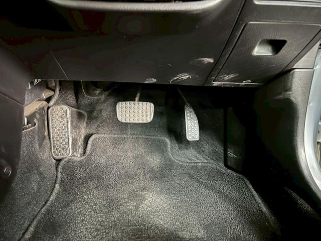 コペン アクティブトップ 車検9年11月 ターボ ダイナモリビルト交換済 オートギヤシフト CD ABS SRSエアバッグ パワステ パワーウィンドウ アルミホイール 2WD 4AT(32枚目)