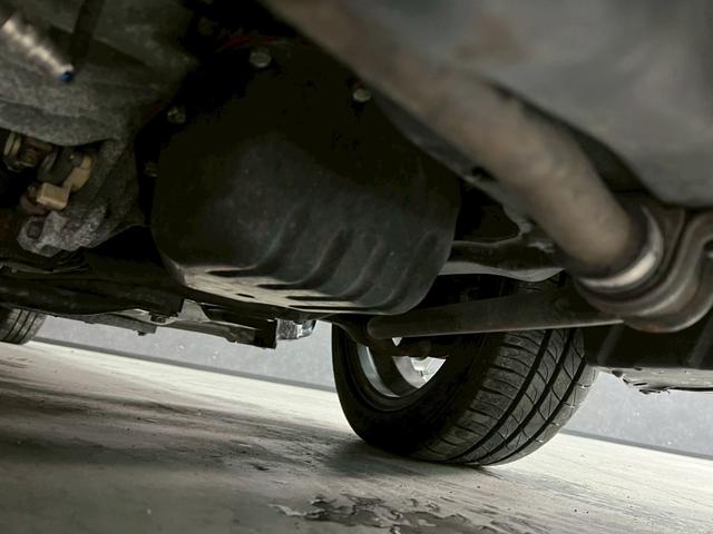 コペン アクティブトップ 車検9年11月 ターボ ダイナモリビルト交換済 オートギヤシフト CD ABS SRSエアバッグ パワステ パワーウィンドウ アルミホイール 2WD 4AT(40枚目)