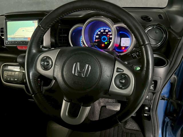 N-BOX+カスタム G・ターボパッケージ 車検9年11月 ターボ 4WD オートギヤシフト スマートキー ナビ 両側電動スライドドア ABS SRSエアバッグ 横滑り防止 ヘッドライトレベライザー パワステ パワーウィンドウ アルミホイール(7枚目)