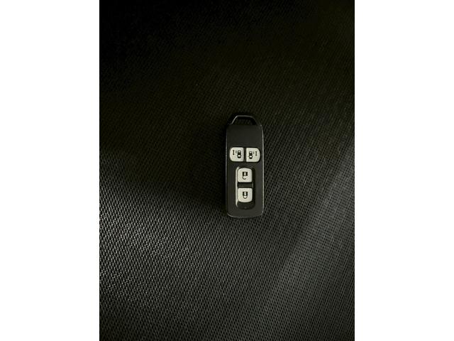 N-BOX+カスタム G・ターボパッケージ 車検9年11月 ターボ 4WD オートギヤシフト スマートキー ナビ 両側電動スライドドア ABS SRSエアバッグ 横滑り防止 ヘッドライトレベライザー パワステ パワーウィンドウ アルミホイール(18枚目)