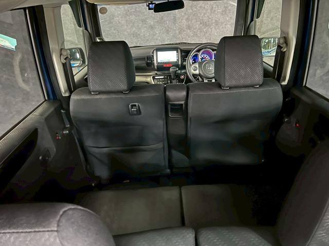 N-BOX+カスタム G・ターボパッケージ 車検9年11月 ターボ 4WD オートギヤシフト スマートキー ナビ 両側電動スライドドア ABS SRSエアバッグ 横滑り防止 ヘッドライトレベライザー パワステ パワーウィンドウ アルミホイール(22枚目)