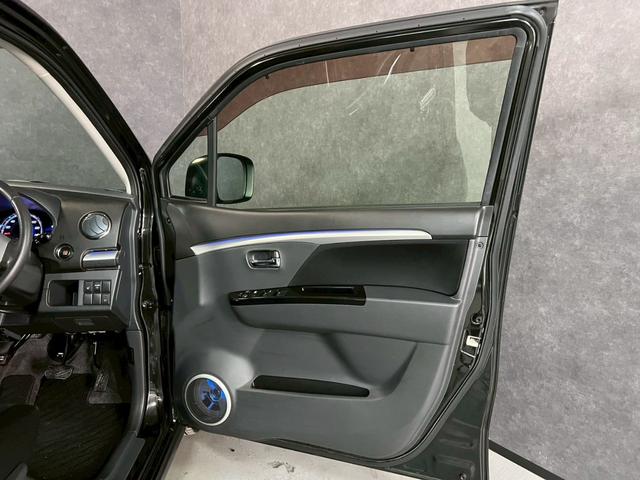 ワゴンＲスティングレー リミテッドＩＩ　車検９年２月　オートギヤシフト　スマートキー　ナビ　ＡＢＳ　ＳＲＳエアバッグパワステ　パワーウィンドウ　イルミネーション　シートヒーター　アルミホイール　フォグランプ　２ＷＤ　ＣＶＴ（17枚目）