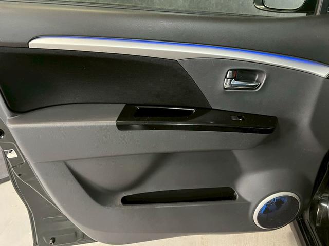 ワゴンＲスティングレー リミテッドＩＩ　車検９年２月　オートギヤシフト　スマートキー　ナビ　ＡＢＳ　ＳＲＳエアバッグパワステ　パワーウィンドウ　イルミネーション　シートヒーター　アルミホイール　フォグランプ　２ＷＤ　ＣＶＴ（18枚目）