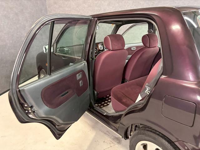 ミラジーノ ジーノ　Ｓエディション　車検９年１１月　オートギヤシフト　キー２本　ＣＤ　カセット　ＡＢＳ　ＳＲＳエアバッグ　パワステ　パワーウィンドウ　アルミホイール　フォグランプ　２ＷＤ　４ＡＴ（18枚目）