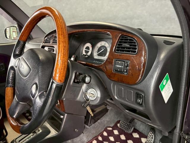 ミラジーノ ジーノ　Ｓエディション　車検９年１１月　オートギヤシフト　キー２本　ＣＤ　カセット　ＡＢＳ　ＳＲＳエアバッグ　パワステ　パワーウィンドウ　アルミホイール　フォグランプ　２ＷＤ　４ＡＴ（57枚目）