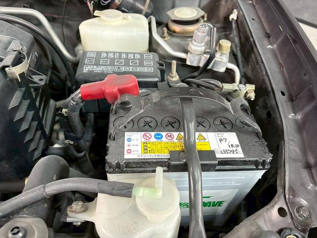 ミラジーノ ジーノ　Ｓエディション　車検９年１１月　オートギヤシフト　キー２本　ＣＤ　カセット　ＡＢＳ　ＳＲＳエアバッグ　パワステ　パワーウィンドウ　アルミホイール　フォグランプ　２ＷＤ　４ＡＴ（60枚目）