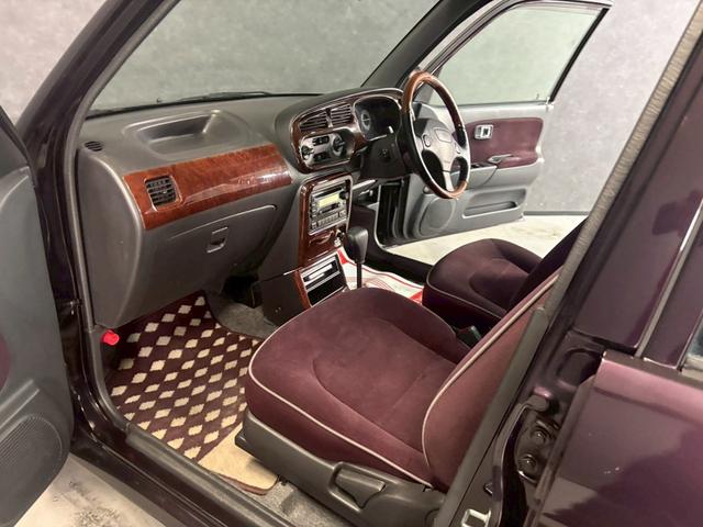 ミラジーノ ジーノ　車検９年２月　オートギヤシフト　ＣＤ　カセット　ＡＢＳ　ＳＲＳエアバッグ　パワステ　パワーウィンドウ　アルミホイール　２ＷＤ　４ＡＴ（12枚目）