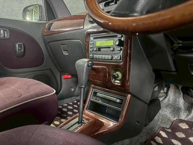 ミラジーノ ジーノ　車検９年２月　オートギヤシフト　ＣＤ　カセット　ＡＢＳ　ＳＲＳエアバッグ　パワステ　パワーウィンドウ　アルミホイール　２ＷＤ　４ＡＴ（39枚目）