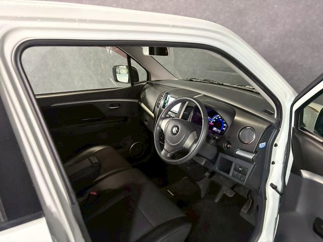 ワゴンＲスティングレー リミテッド　車検９年１１月　オートギヤシフト　スマートキー２本　ナビ　ＡＢＳ　ＳＲＳエアバッグ　イルミネーション　パワステ　パワーウィンドウ　アルミホイール　フォグランプ　２ＷＤ　ＣＶＴ（49枚目）