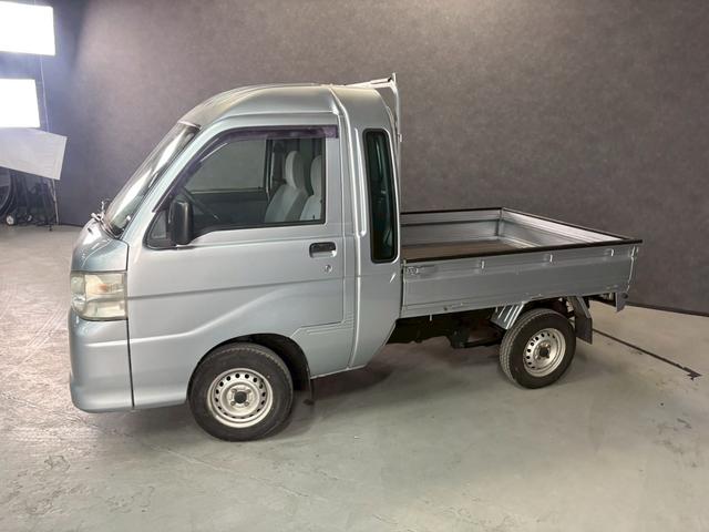 ハイゼットトラック ジャンボ 車検9年11月 4WD オートギヤシフト キーレス ラジオ エアコン ABS SRSエアバッグ パワステ パワーウィンドウ 3AT(29枚目)
