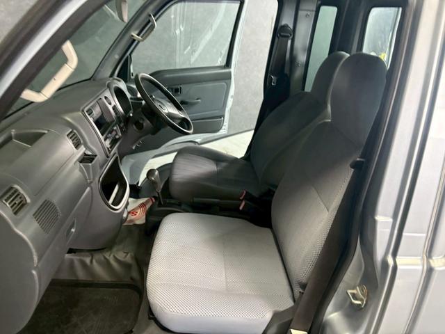 ハイゼットトラック ジャンボ 車検9年11月 4WD オートギヤシフト キーレス ラジオ エアコン ABS SRSエアバッグ パワステ パワーウィンドウ 3AT(43枚目)