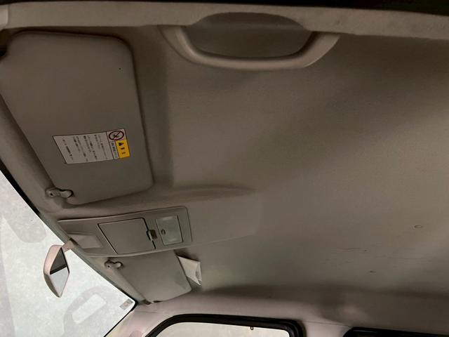 エブリイワゴン ＰＺターボスペシャル　車検９年１月　ターボ　オートギヤシフト　キーレス　ナビ　両側電動スライドドア　ＡＢＳ　ＳＲＳエアバッグ　パワステ　パワーウィンドウ　フォグランプ　アルミホイール　２ＷＤ　４ＡＴ（10枚目）