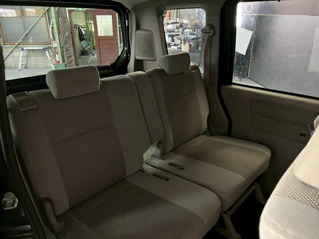 エブリイワゴン ＰＺターボスペシャル　車検９年１月　ターボ　オートギヤシフト　キーレス　ナビ　両側電動スライドドア　ＡＢＳ　ＳＲＳエアバッグ　パワステ　パワーウィンドウ　フォグランプ　アルミホイール　２ＷＤ　４ＡＴ（14枚目）