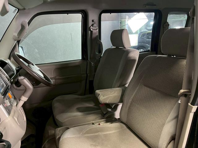 エブリイワゴン ＰＺターボスペシャル　車検９年１月　ターボ　オートギヤシフト　キーレス　ナビ　両側電動スライドドア　ＡＢＳ　ＳＲＳエアバッグ　パワステ　パワーウィンドウ　フォグランプ　アルミホイール　２ＷＤ　４ＡＴ（56枚目）