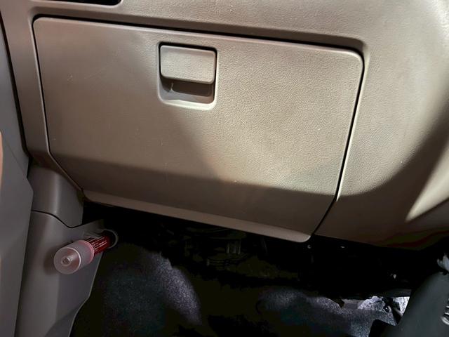 パレット L 車検9年11月 オートギヤシフト スマートキー キー2本 CD ABS SRSエアバッグ ヘッドライトレベライザー パワステ パワーウィンドウ アルミホイール 2WD CVT(18枚目)