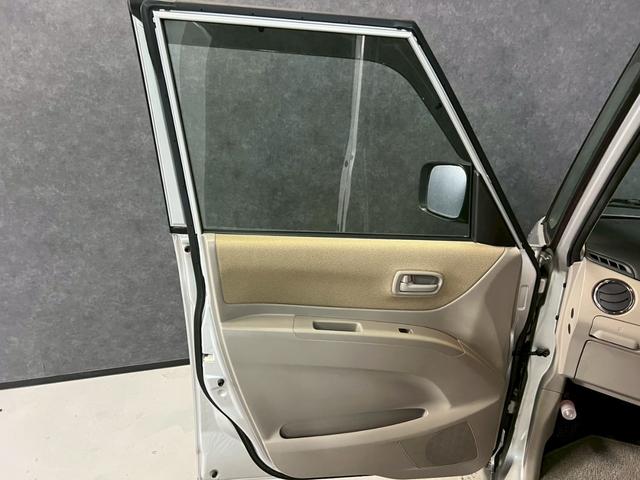 パレット L 車検9年11月 オートギヤシフト スマートキー キー2本 CD ABS SRSエアバッグ ヘッドライトレベライザー パワステ パワーウィンドウ アルミホイール 2WD CVT(43枚目)