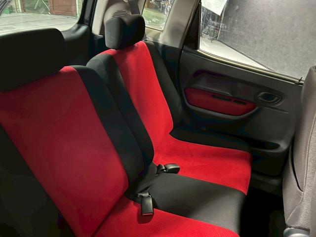 Keiワークス ベースグレード 車検9年11月 ターボ 5MT マニュアルギヤシフト キーレス CD レカロシート ABS SRSエアバッグ ヘッドライトレベライザー パワステ パワーウィンドウ フォグランプ アルミホイール 2WD(14枚目)