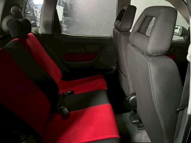 Keiワークス ベースグレード 車検9年11月 ターボ 5MT マニュアルギヤシフト キーレス CD レカロシート ABS SRSエアバッグ ヘッドライトレベライザー パワステ パワーウィンドウ フォグランプ アルミホイール 2WD(17枚目)