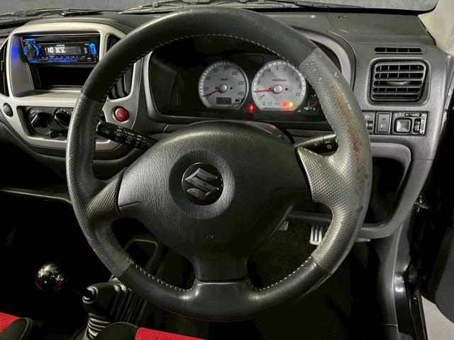 Keiワークス ベースグレード 車検9年11月 ターボ 5MT マニュアルギヤシフト キーレス CD レカロシート ABS SRSエアバッグ ヘッドライトレベライザー パワステ パワーウィンドウ フォグランプ アルミホイール 2WD(26枚目)