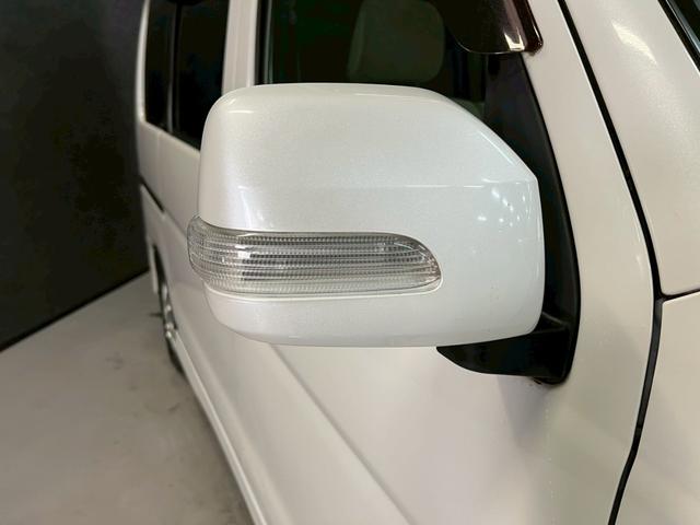 アトレーワゴン カスタムターボRSリミテッド 車検9年11月 ターボ 4WD オートギヤシフト キーレス ナビ 左電動スライドドア ABS SRSエアバッグ パワステ パワーウィンドウ アルミホイール フォグランプ 4AT(8枚目)