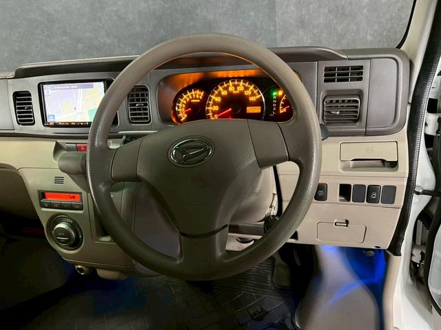 アトレーワゴン カスタムターボRSリミテッド 車検9年11月 ターボ 4WD オートギヤシフト キーレス ナビ 左電動スライドドア ABS SRSエアバッグ パワステ パワーウィンドウ アルミホイール フォグランプ 4AT(22枚目)