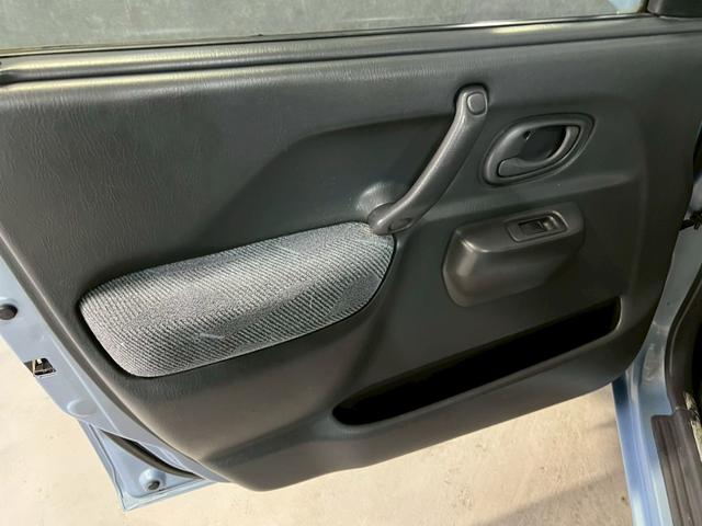 Kei Eリミテッド 車検9年11月 オートギヤシフト キーレス CD ETC ABS SRSエアバッグ パワステ パワーウィンドウ 2WD 4AT(26枚目)