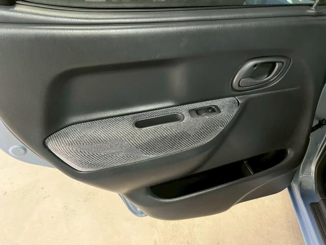 Kei Eリミテッド 車検9年11月 オートギヤシフト キーレス CD ETC ABS SRSエアバッグ パワステ パワーウィンドウ 2WD 4AT(35枚目)