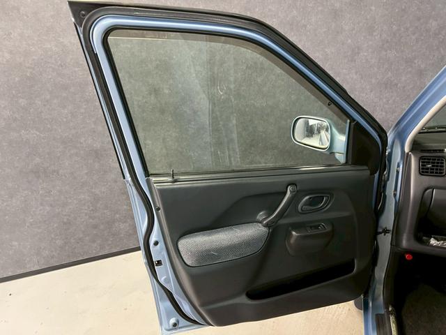 Kei Eリミテッド 車検9年11月 オートギヤシフト キーレス CD ETC ABS SRSエアバッグ パワステ パワーウィンドウ 2WD 4AT(54枚目)