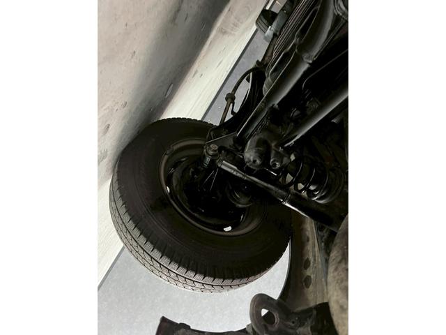 エブリイ ジョイン 車検9年11月 4WD バッテリー プラグ コイル新品 オートギヤシフト キーレス CD ABS SRSエアバッグ ヘッドライトレベライザー パワステ パワーウィンドウ リアクーラー 3AT(17枚目)